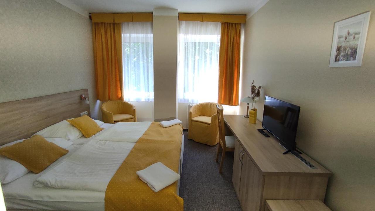 Parkhotel Соколов Екстер'єр фото